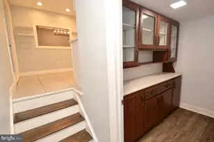 561 Covered Bridge Rd, Cherry Hill, NJ 08034 - Photo 12