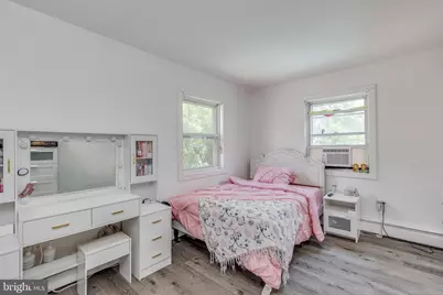 230 Elm Avenue, Woodlynne, NJ 08107 - Photo 18