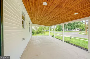 412 W Cedar Ave, Oaklyn, NJ 08107 - Photo 2