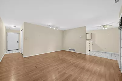 300 Tavistock, Cherry Hill, NJ 08034 - Photo 4