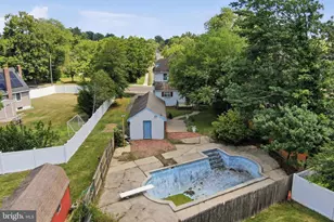 242 Trenton Ave, Laurel Springs, NJ 08021 - Photo 4