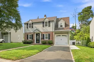 427 Avondale Ave, Haddonfield, NJ 08033 - Photo 2