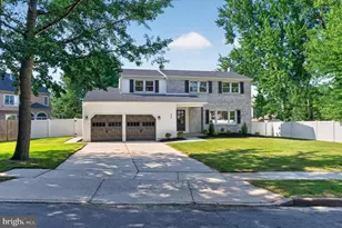 15 Chateau Dr, Cherry Hill, NJ 08003 - Photo 1