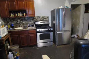 124 N 30th St, Camden, NJ 08105 - Photo 6