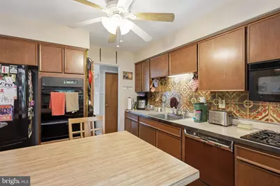 318 N Warwick Road, Lawnside, NJ 08045 - Photo 12