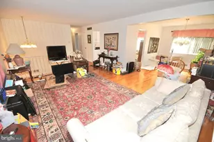 29 Strathmore Dr, Cherry Hill, NJ 08003 - Photo 10