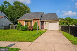 55 Oak Forest Dr, Sicklerville, NJ 08081 - Photo 1