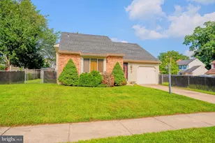 55 Oak Forest Dr, Sicklerville, NJ 08081 - Photo 2