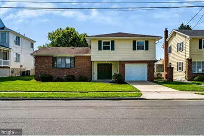 420 Oakland Avenue, Bellmawr, NJ 08031 - Photo 2