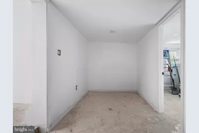 133 W Lake Avenue, Gloucester Township, NJ 08012 - Photo 32