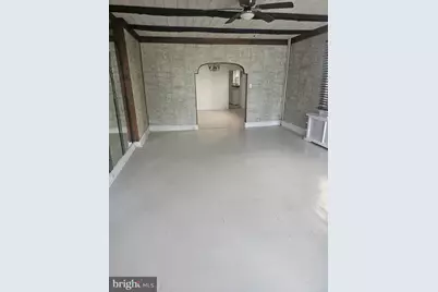 571 Clinton Street, Camden, NJ 08103 - Photo 10