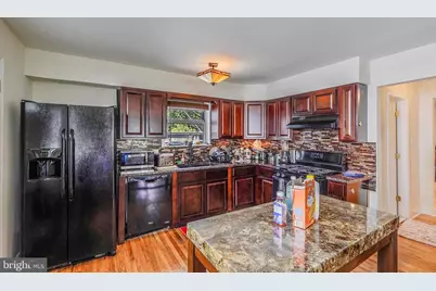 212 E Lafayette Avenue, Magnolia, NJ 08049 - Photo 6
