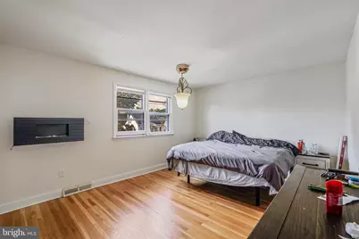 212 E Lafayette Avenue, Magnolia, NJ 08049 - Photo 12