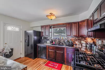212 E Lafayette Avenue, Magnolia, NJ 08049 - Photo 8