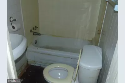 912 Atlantic Avenue, Camden, NJ 08104 - Photo 8
