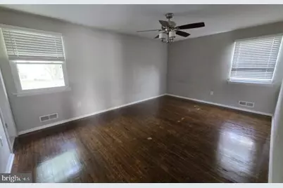 1946 Birchwood Park Dr N, Cherry Hill, NJ 08003 - Photo 8