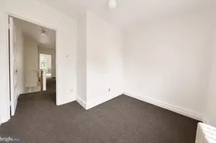 433 Viola St, Camden, NJ 08104 - Photo 6
