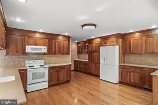 1226 Kay Dr W, Cherry Hill, NJ 08034 - Photo 10