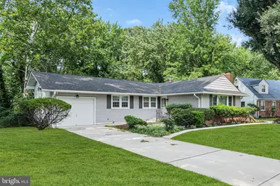 100 Mansfield Boulevard S, Cherry Hill, NJ 08034 - Photo 2