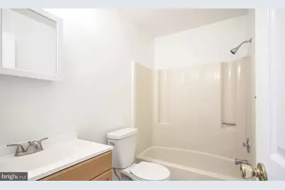 107 Lucas Lane, Voorhees, NJ 08043 - Photo 6