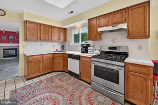 17 Sycamore Dr, Gloucester Township, NJ 08012 - Photo 12