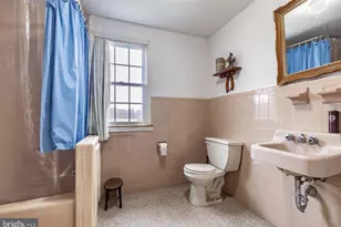 90 Peters Ln, Gloucester Township, NJ 08012 - Photo 16