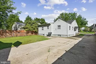 704 W Evesham Rd, Gloucester Township, NJ 08029 - Photo 22