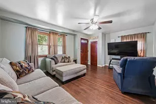 704 W Evesham Rd, Gloucester Township, NJ 08029 - Photo 4