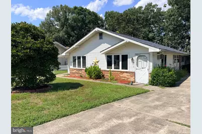 194 Elmtowne Boulevard, Hammonton, NJ 08037 - Photo 2