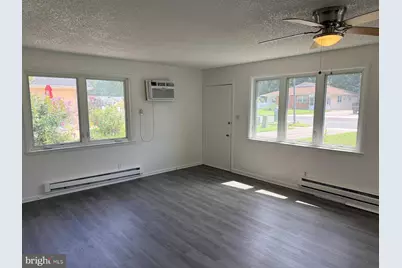 194 Elmtowne Boulevard, Hammonton, NJ 08037 - Photo 10