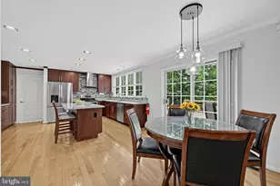 128 Renaissance Dr, Cherry Hill, NJ 08003 - Photo 14