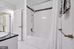 25 Teak Ct, Cherry Hill, NJ 08003 - Photo 26