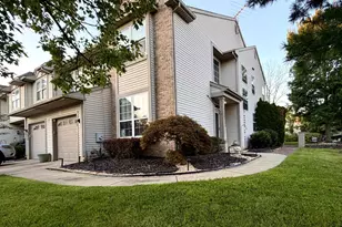 124 Lincoln Ln, Berlin, NJ 08009 - Photo 2