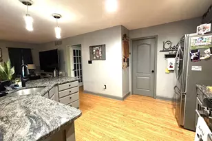 124 Lincoln Ln, Berlin, NJ 08009 - Photo 1