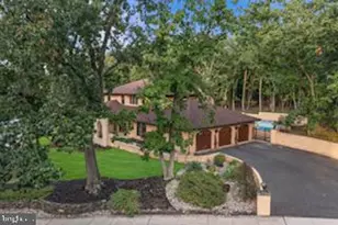 40 Chippenham Dr, Voorhees, NJ 08043 - Photo 1