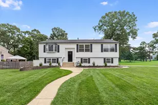 14 Tiffany Pl, Sicklerville, NJ 08081 - Photo 1