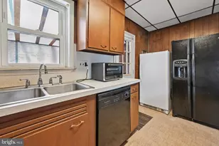 132 Joy St, Gloucester City, NJ 08030 - Photo 16