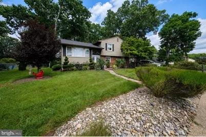 9 Dartmouth Drive, Waterford Township, NJ 08004 - Photo 2