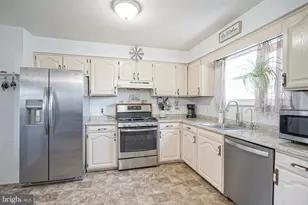 149 Kelly Driver Rd, Laurel Springs, NJ 08021 - Photo 12