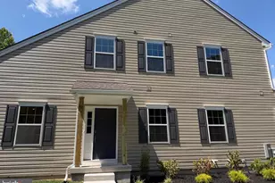370 Hidden Dr, Gloucester Township, NJ 08012 - Photo 2