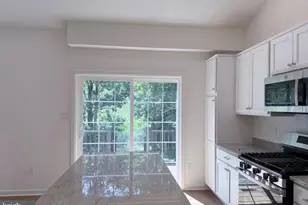 370 Hidden Dr, Gloucester Township, NJ 08012 - Photo 8