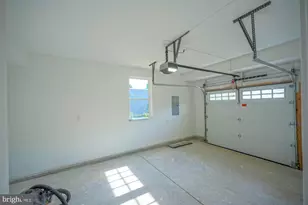 325 Larch Ave, Berlin, NJ 08091 - Photo 34