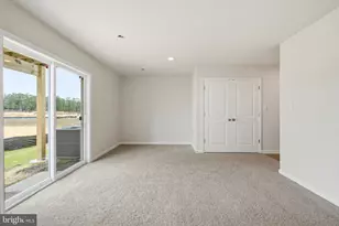 155 Essex Dr, Sicklerville, NJ 08081 - Photo 6