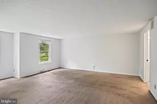 2504 Greenwood Dr, Lindenwold, NJ 08021 - Photo 20