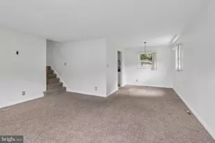 136 Cressmont Ave, Gloucester Township, NJ 08012 - Photo 18