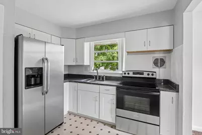 136 Cressmont Avenue, Gloucester Township, NJ 08012 - Photo 2