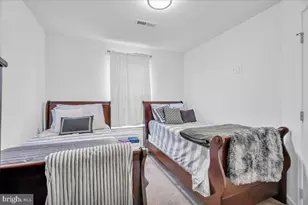 111 Village Green Ln, Sicklerville, NJ 08081 - Photo 16