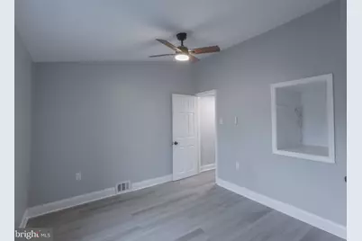 31 S Sussex Street, Gloucester City, NJ 08030 - Photo 12