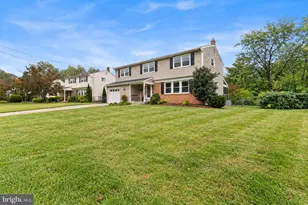 1833 W Point Dr, Cherry Hill, NJ 08003 - Photo 2