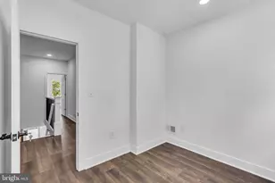 102 S 24th St, Camden, NJ 08105 - Photo 14